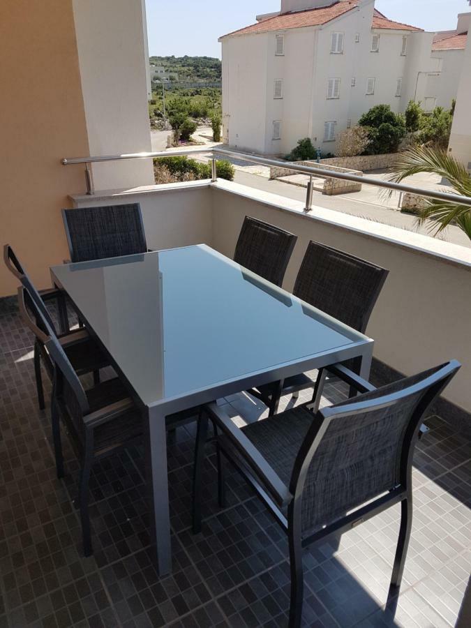 Apartment Novalja 4+2 Exterior photo